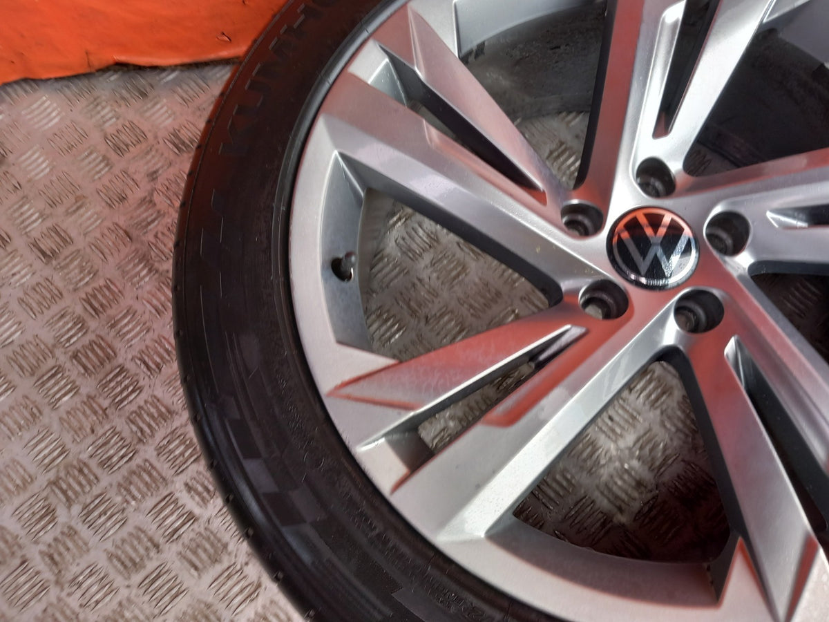 VW Tiguan 2016-2024 Alloy Wheel with Tyre 255/45 ZR19 5NA601025AM xAA - Image 5