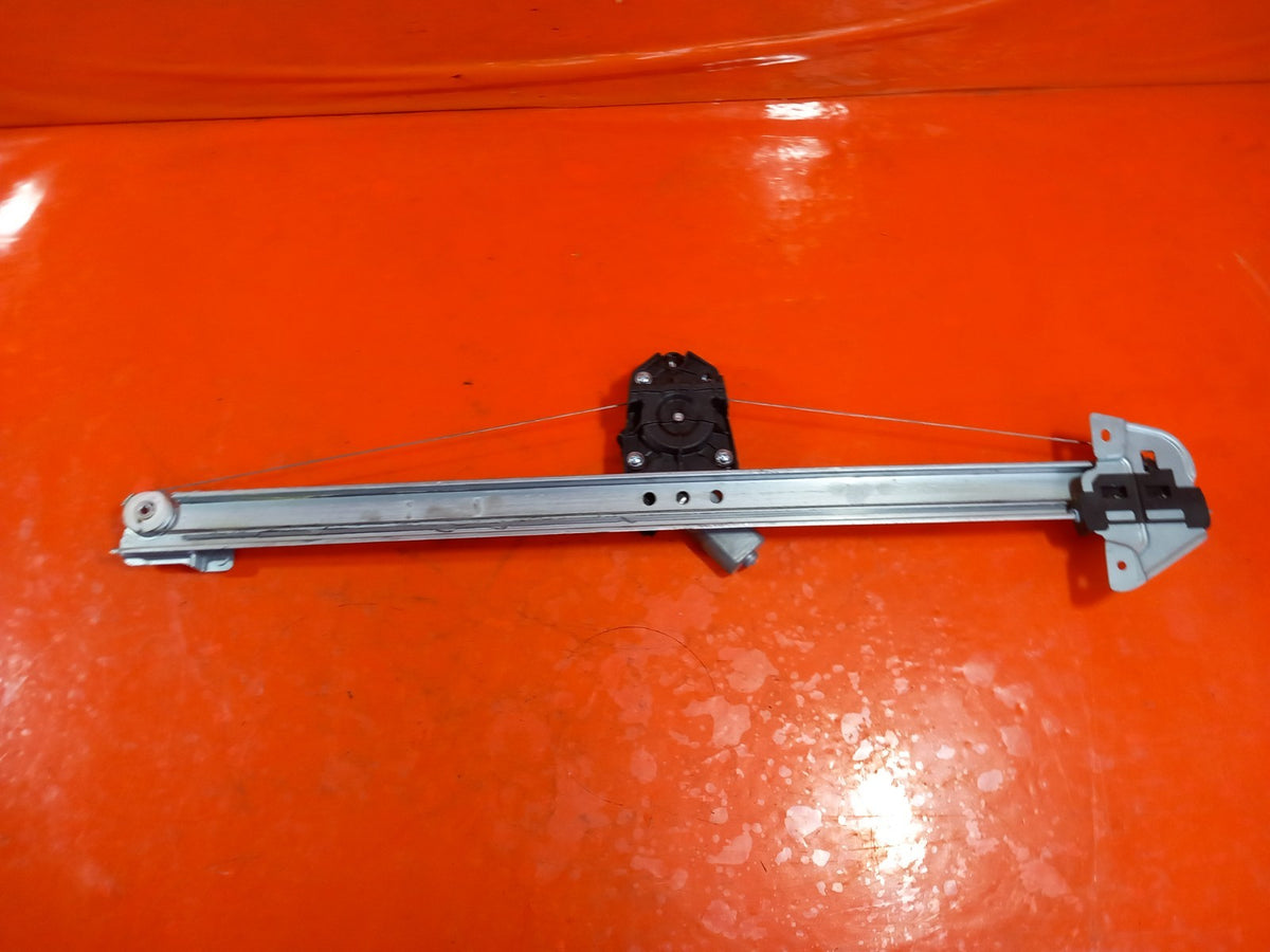 2023 Maxus Deliver 9 Front Right Door Window Regulator PW578N5 Warranty A425 - Image 7