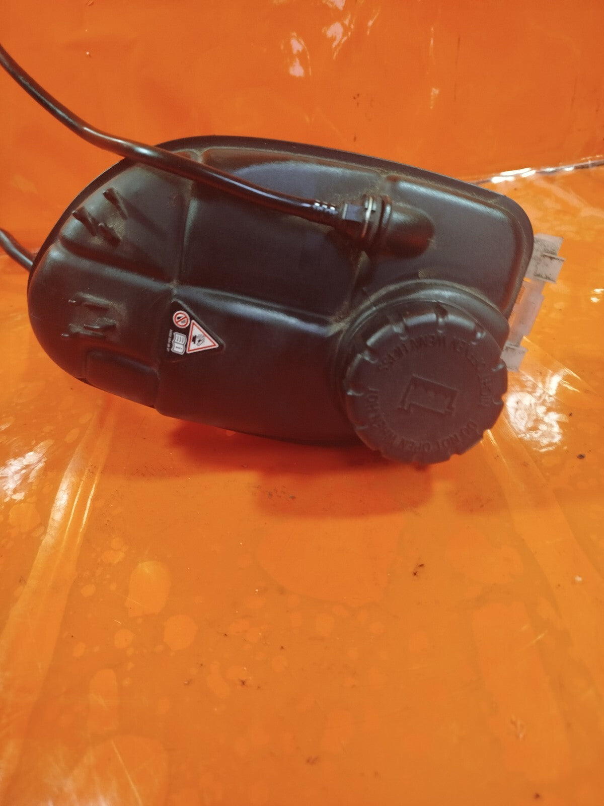 ✅MERCEDES W176 A180 1.5 DIESEL 2013 EXPANSION COOLANT TANK A0005840807 Warranty - Image 3