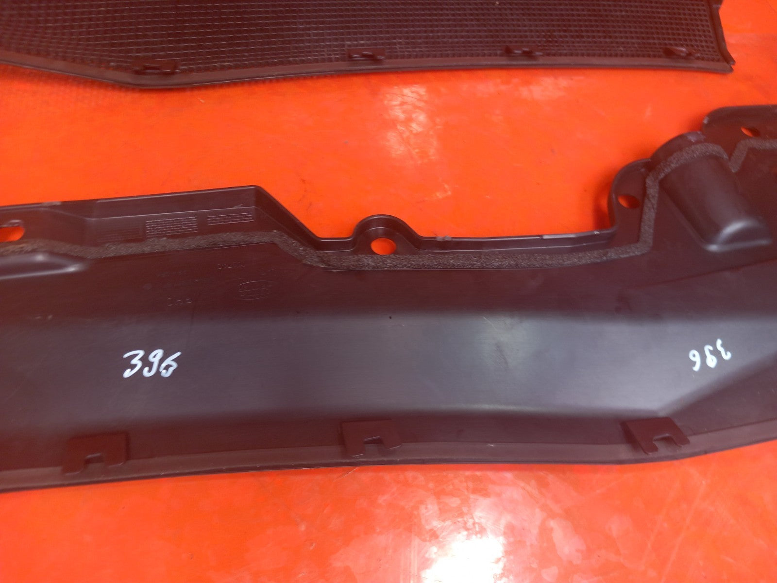 2025 Land Rover Defender L663 Scuttle Panel Pair Left Right L8B2-021B56-BG A396 - Image 9