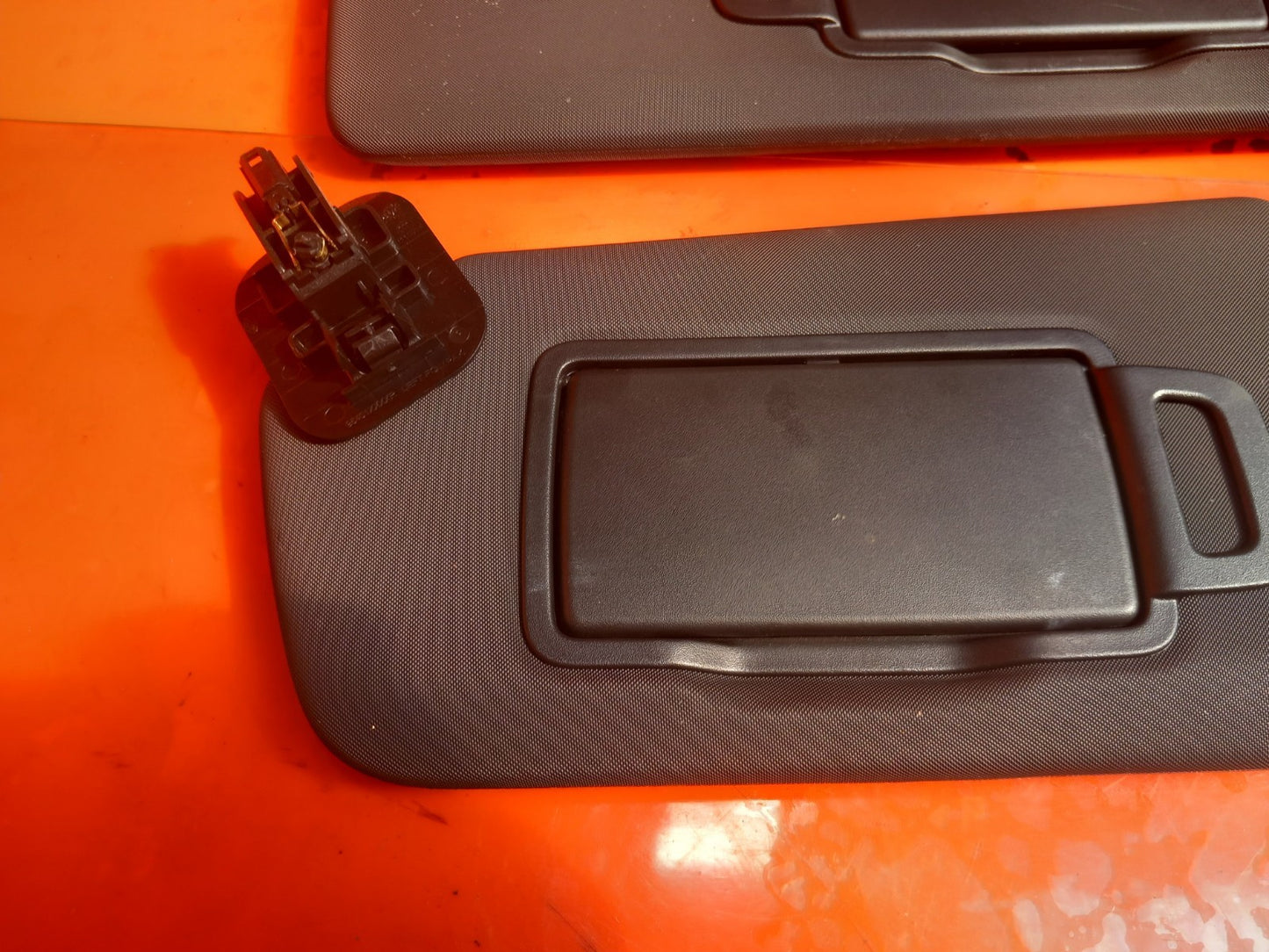 Renault Captur 1.6 Petrol 2023 Sun Visors Pair Black Warranty A392 - Image 6