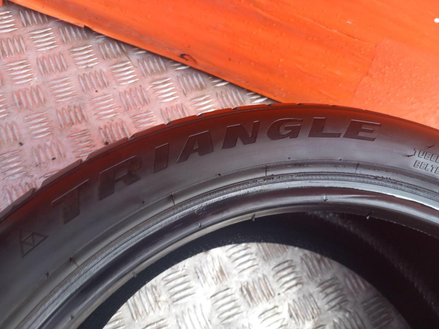 Triangle Tyre 6.04 mm 255/40 R18 Warranty xAA - Image 4