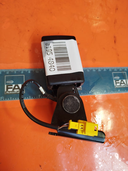 ✅2013 MERCEDES A CLASS W176 AMG REAR SEAT BELT BUCKLE CENTER TWIN & LEFT A195 - Image 6