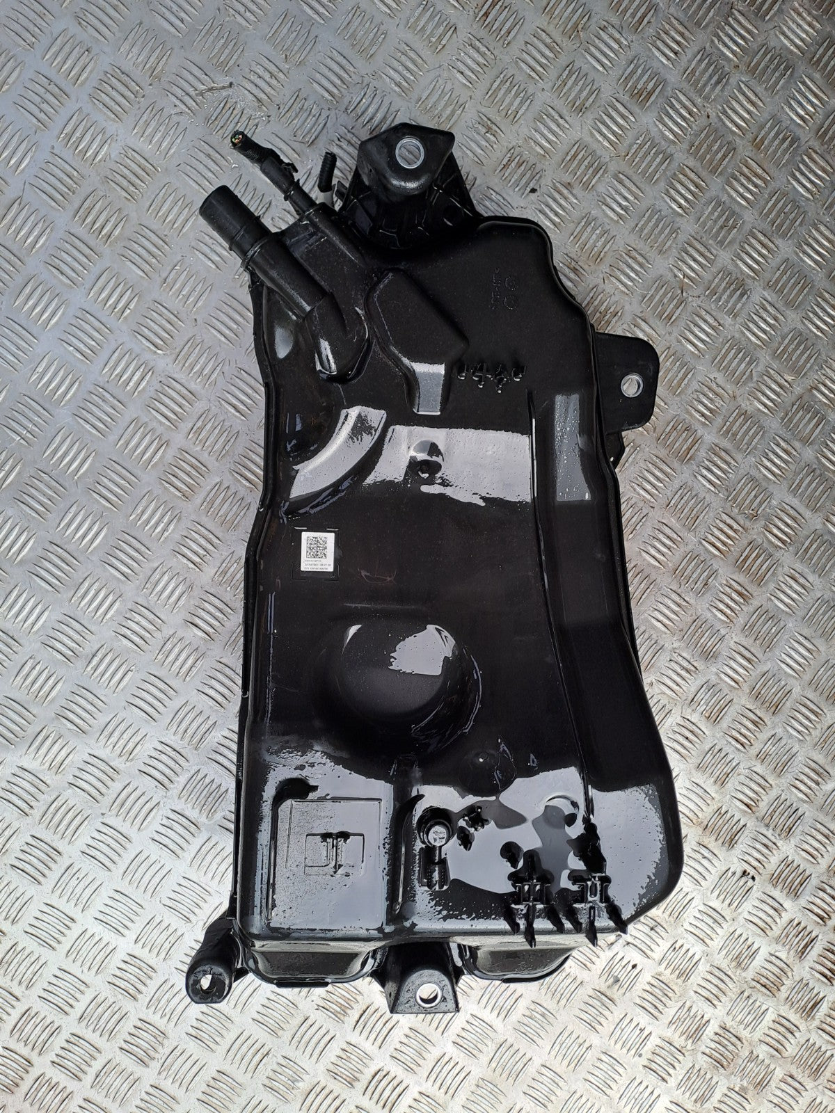 ebay-src:https://i.ebayimg.com/00/s/mtywmfgxmjaw/z/y-caaeswonppi56c/$_57.jpg