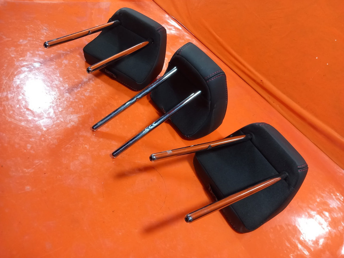 2021 Ford Puma ST-Line X Rear Leather Headrest Set Warranty A335 - Image 8