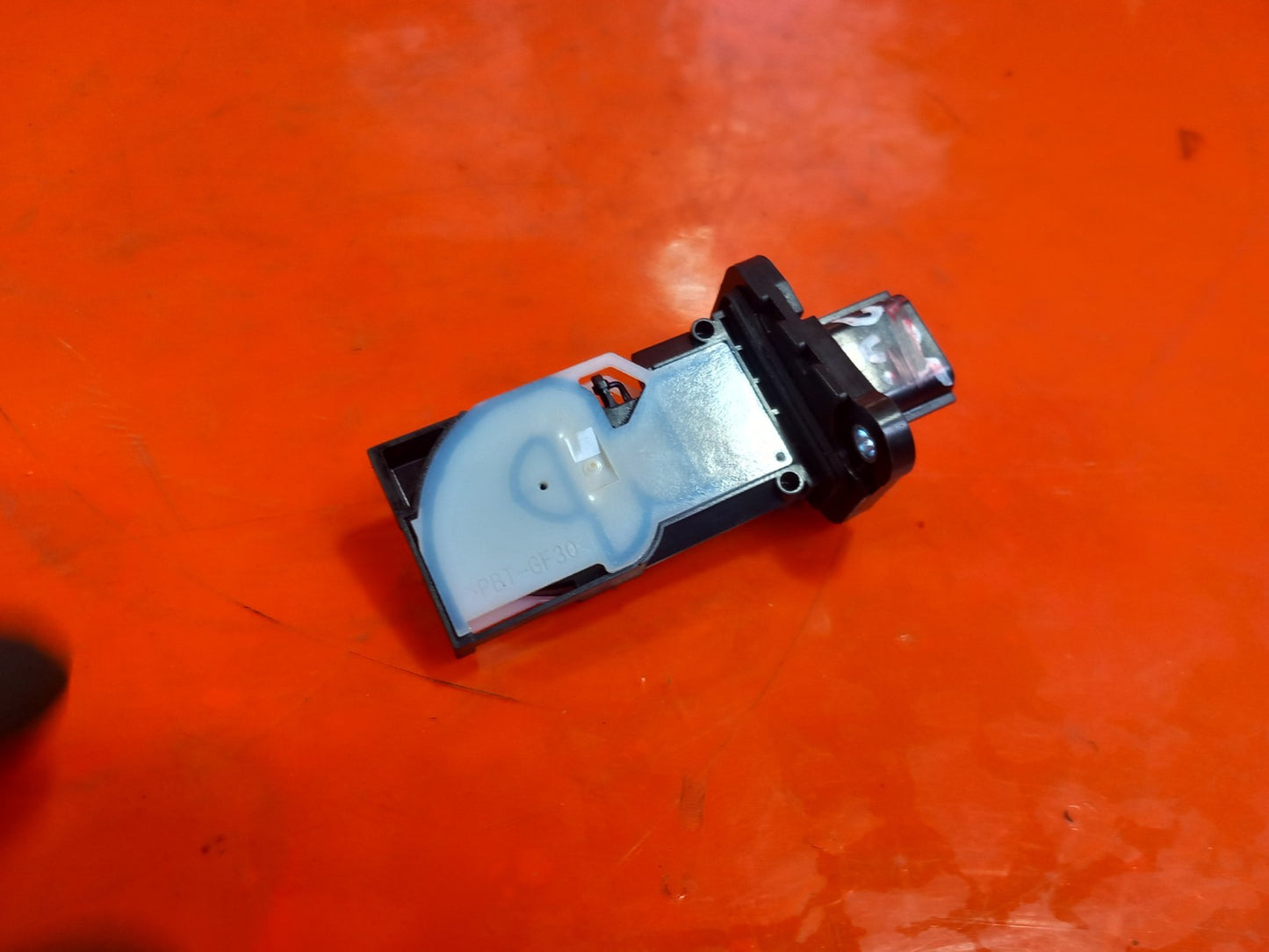 2023 Renault Captur II  Mass Air Flow MAF Sensor 226805RF0A Warranty A392 - Image 4