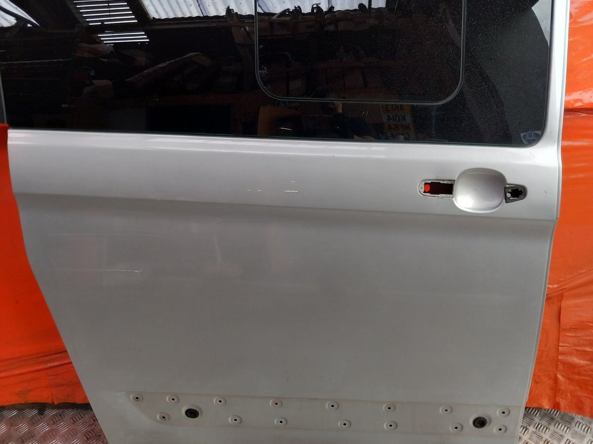 ebay-src:https://i.ebayimg.com/00/s/mtiwmfgxnjaw/z/uaeaaeswufhqzig2/$_57.jpg