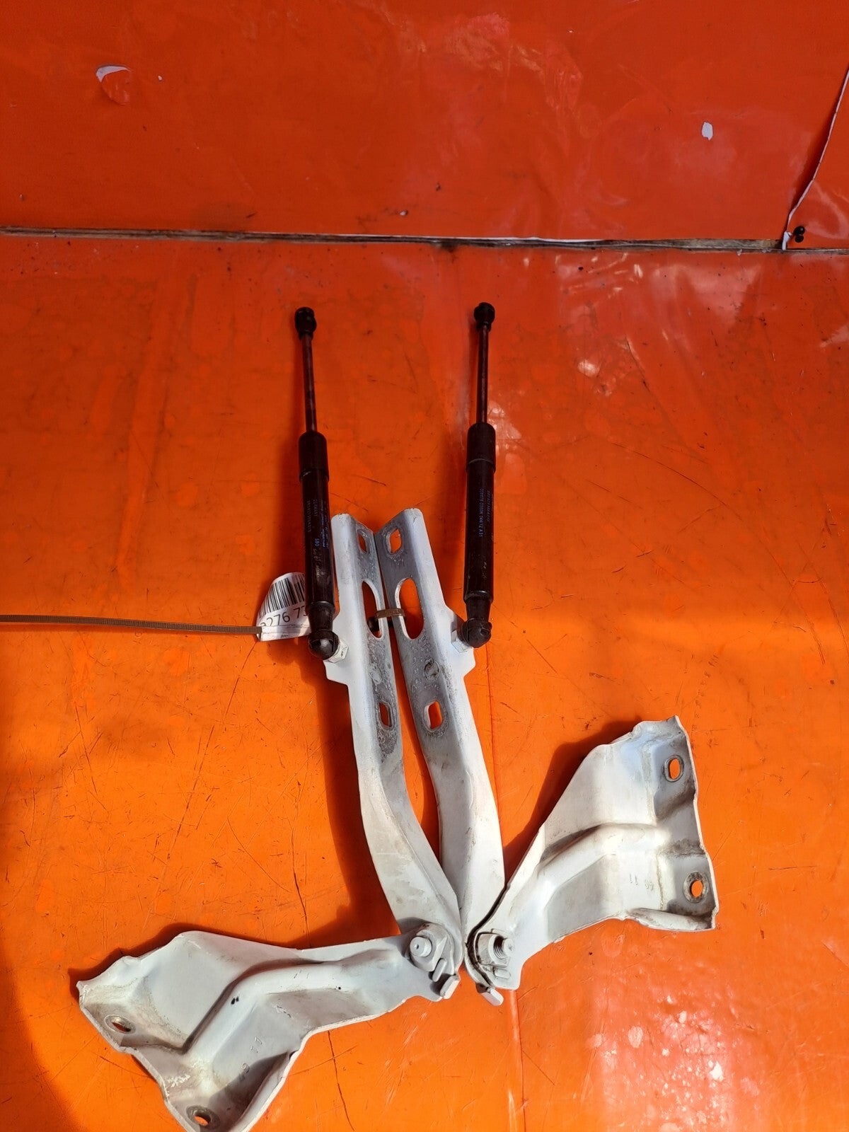 ✅2012 AUDI Q5 8R S LINE BONNET HINGES WITH STRUTS PAIR 8R0823359A +WARRANTY A276 - Image 3