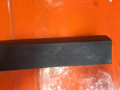 ✅2023 Polestar 2 Long Range Front Right Door Lower Molding 31672656 A312 - Image 4