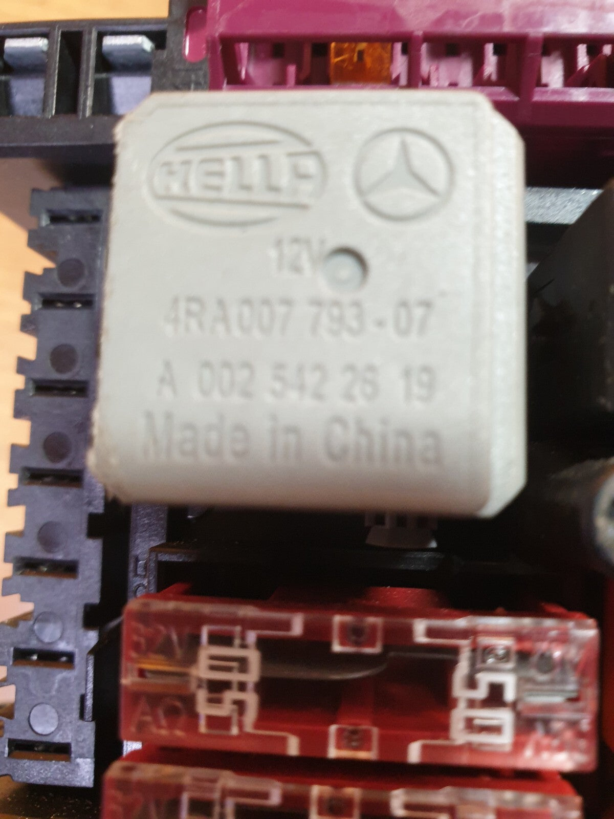 ✅2013 MERCEDES C CLASS W204 AMG 2.1D REAR FUSE BOX A2049060205 + WARRANTY A167 - Image 12