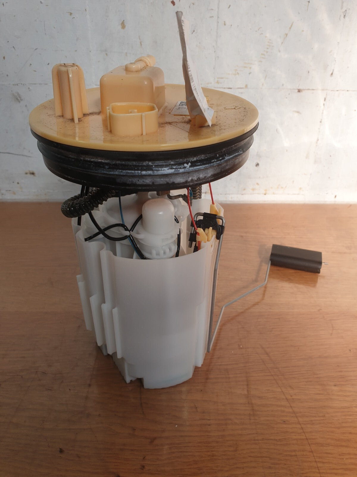 FORD FOCUS ACTIVE X 1.0 PETROL 2021 FUEL PUMP SENDER UNIT JX619H307AB Warranty - Image 1