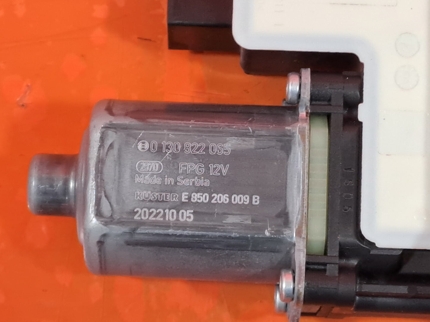 VW TAIGO LIFE 1.0 PETROL 2023 FRONT LEFT WINDOW REGULATOR 2Q2959406E Warranty - Image 3