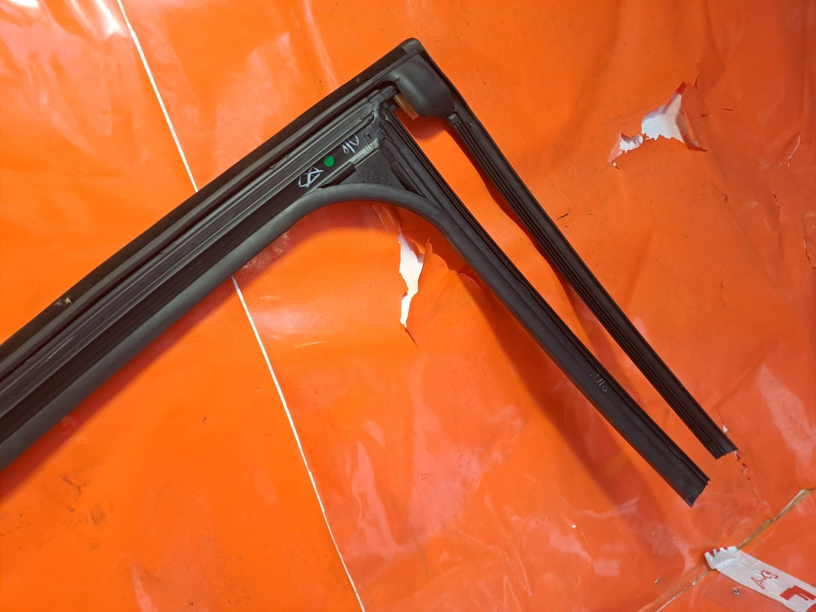 ✅2019 Ford Focus MK4 ST-Line Rear Left Door Window Glass JX7B-A25825 A354 - Image 8