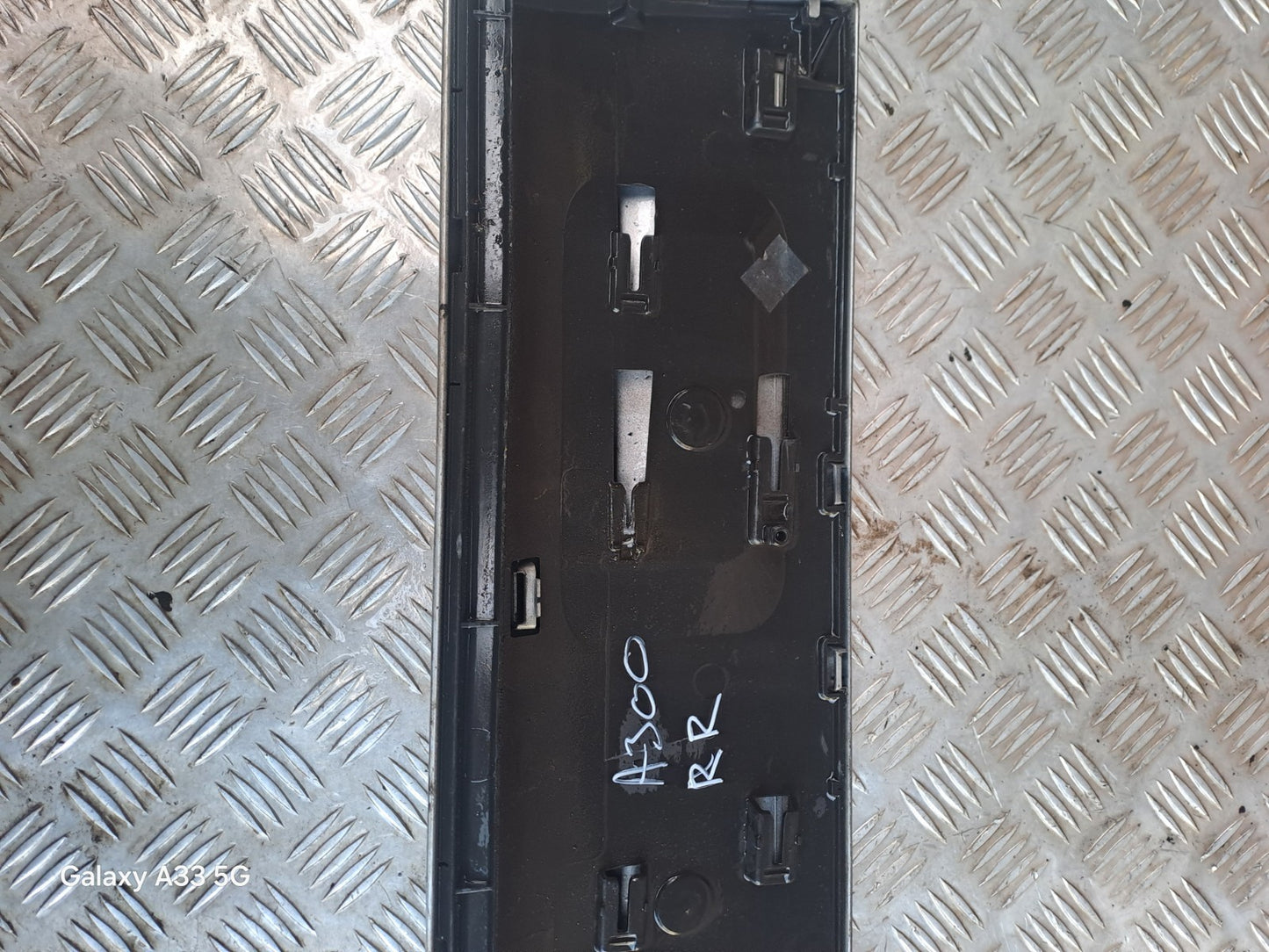 ebay-src:https://i.ebayimg.com/00/s/mtiwmfgxnjaw/z/w4uaaeswhipoyuti/$_57.jpg