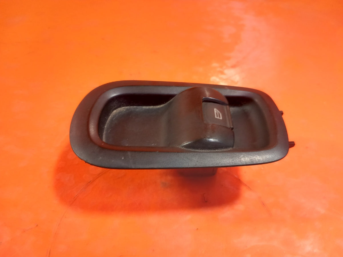ebay-src:https://i.ebayimg.com/00/s/mtiwmfgxnjaw/z/tm4aaeswvjvqzixj/$_57.jpg