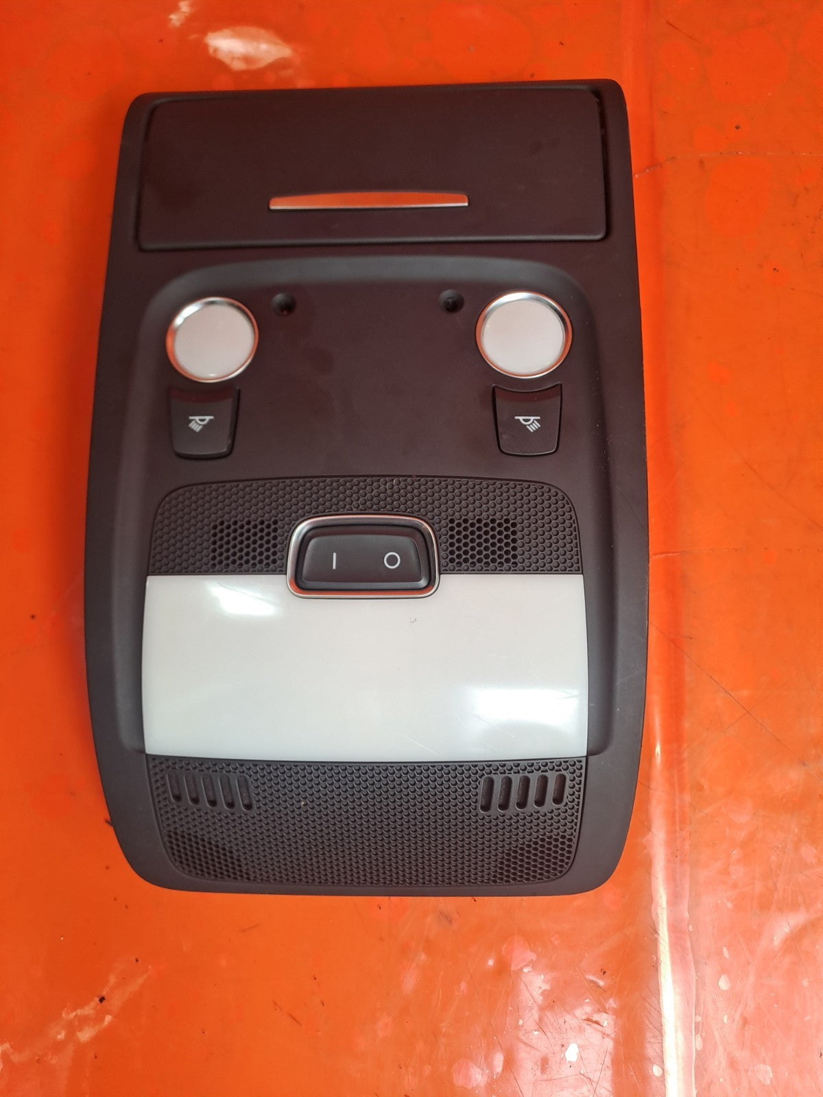✅Audi Q5 S Line 2012 2.0 Diesel FRONT INTERIOR ROOF READING LIGHT 8K0951177 A291 - Image 1