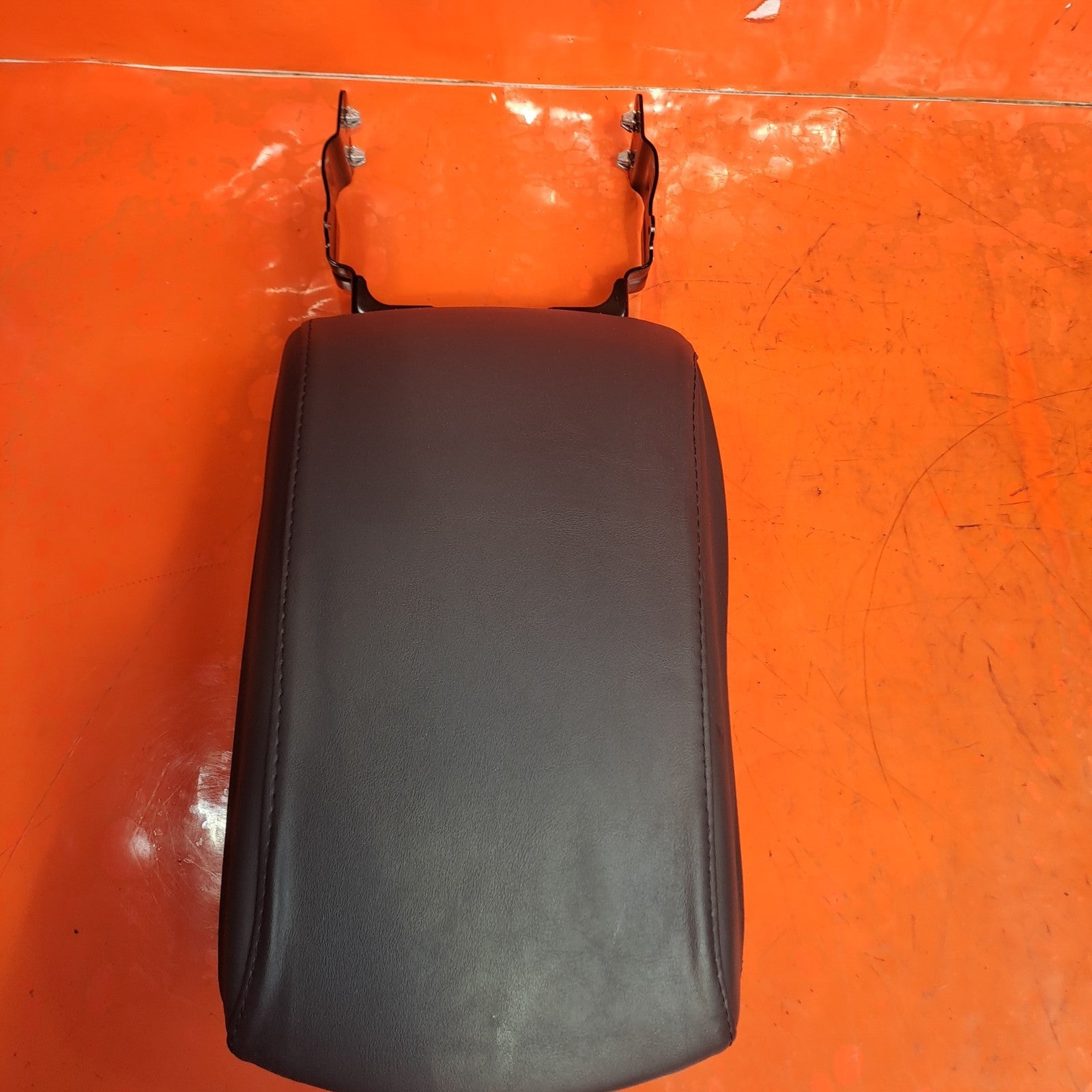✅Ford Galaxy Zetec 2017 2.0 Diesel LEATHER ARMREST EM2B-R04604-AF Warranty - Image 2