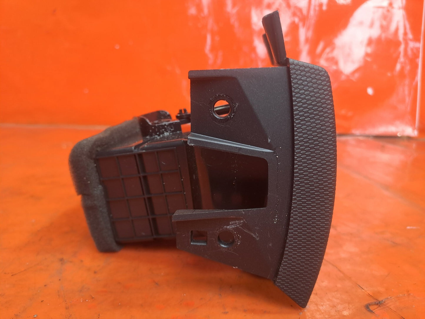 ✅Ssangyong Korando S 2013 2.0 Diesel Front Left Air Vent 6964A-34001 76530-34900 - Image 5