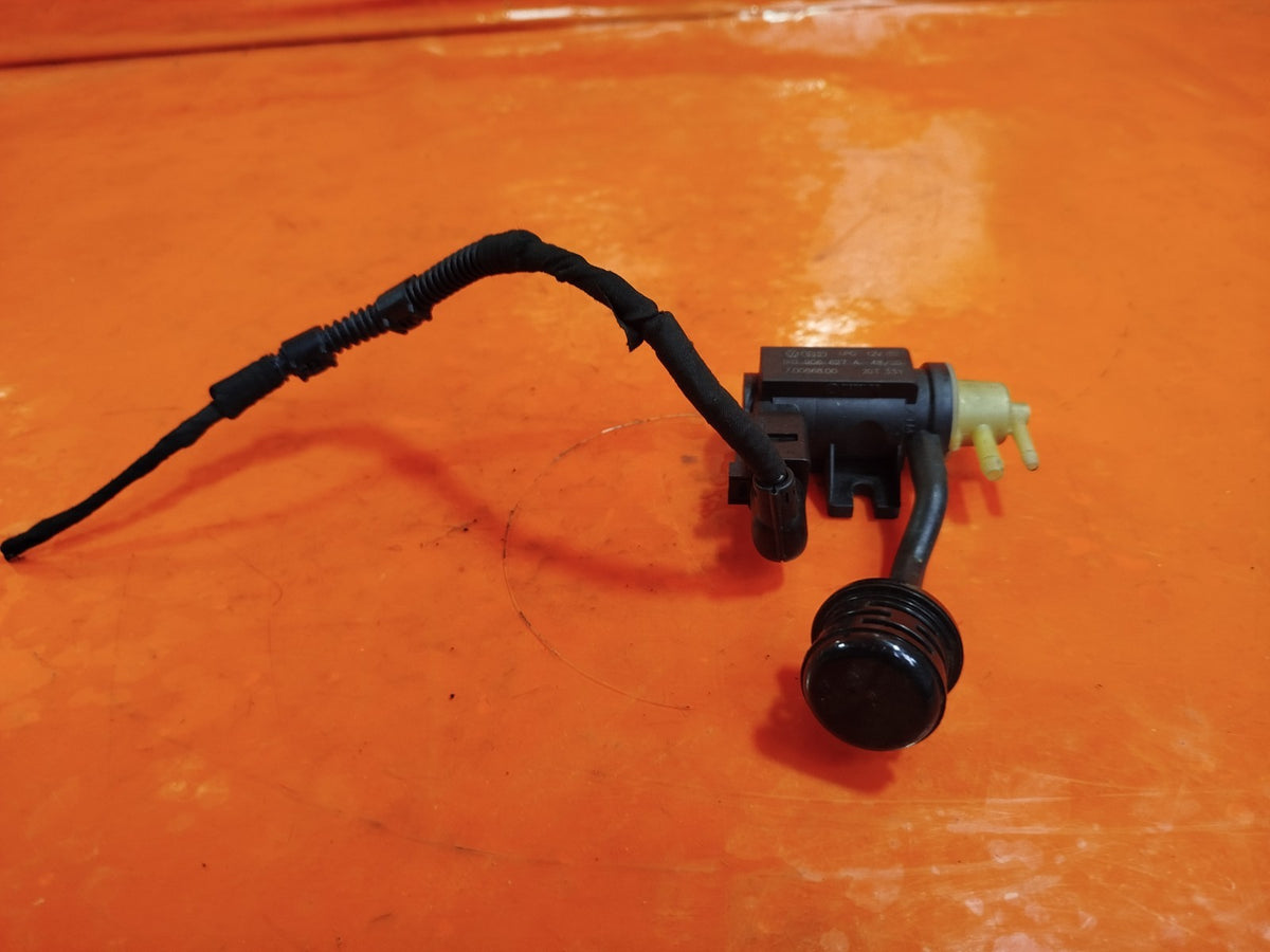 2021 VW Transporter T30 Turbo Boost Pressure Solenoid Valve 1K0906627A A412 - Image 2