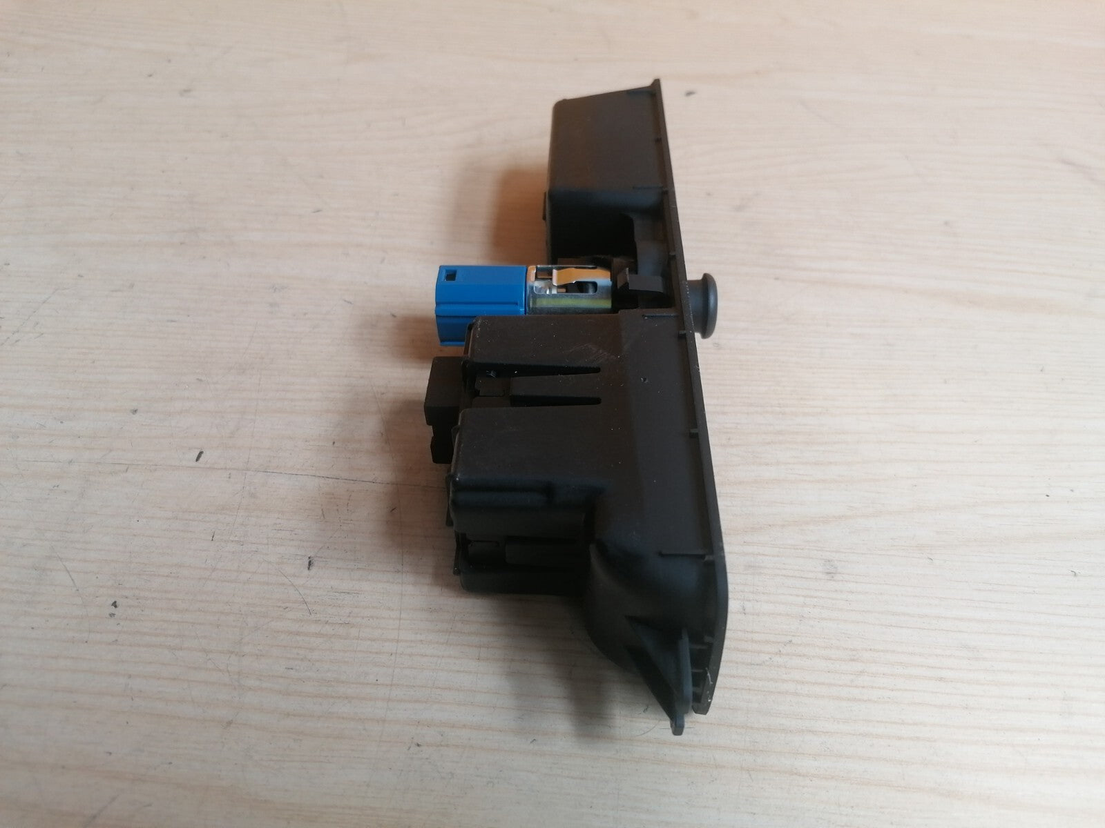 ✅2021 AUDI Q3 F3 1.5TFSI ELECTRIC HANDBRAKE RELEASE SWITCH 83C863349 + WARRANTY - Image 8