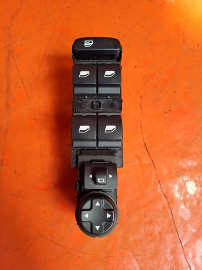 ✅Vauxhall Corsa 1.2 Petrol 2021 Front Right Electric Window Switch 10025552 A005 - Image 2