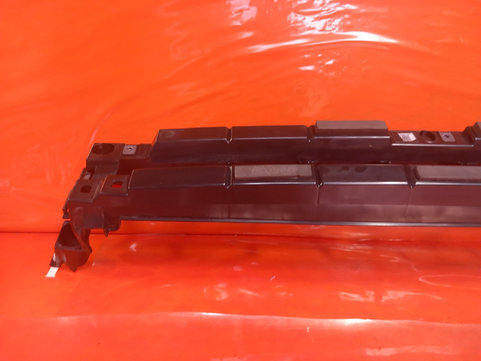 2025 Land Rover Defender L663 Front Bumper Bracket L8B2-17A793-A Warranty A396 - Image 5