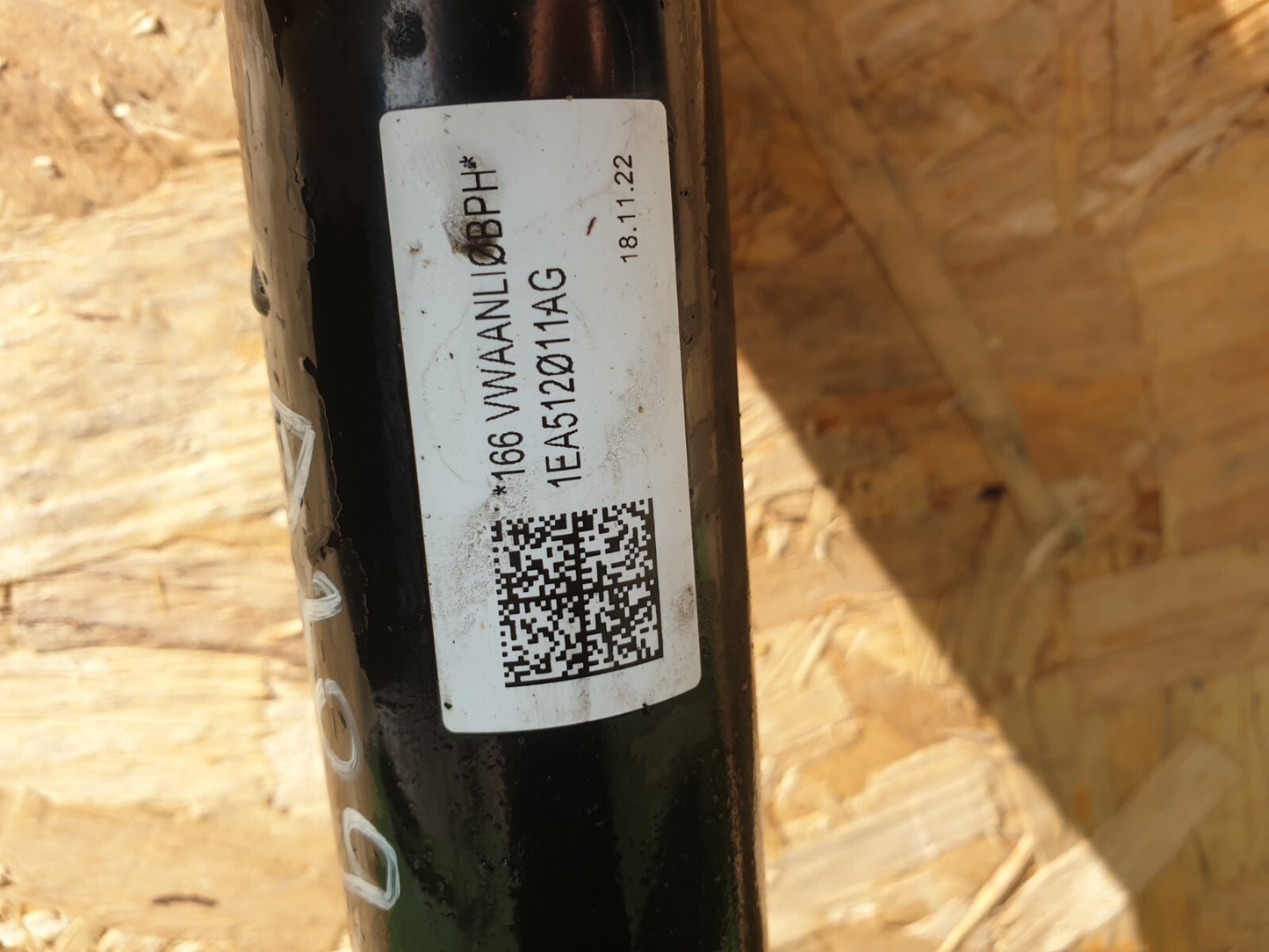 CUPRA BORN V2 Ev 2023 REAR RIGHT SHOCK ABSORBER 1EA513425B 1EA513423G Warranty - Image 7