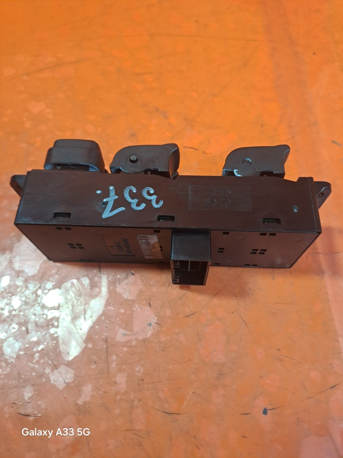 ✅SSANGYONG KORANDO 2.2 DIESEL 2015 FRONT RIGHT WINDOW SWITCH 202007153 Warranty - Image 4