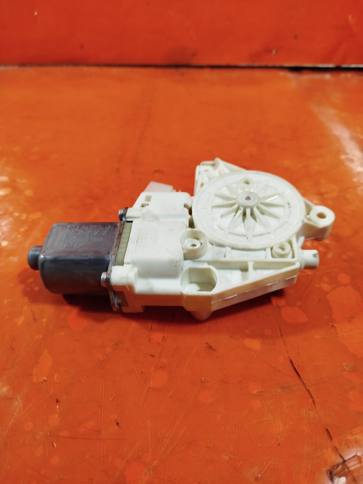 ebay-src:https://i.ebayimg.com/00/s/mtywmfgxmjaw/z/vggaaosw8mhof0zt/$_57.jpg