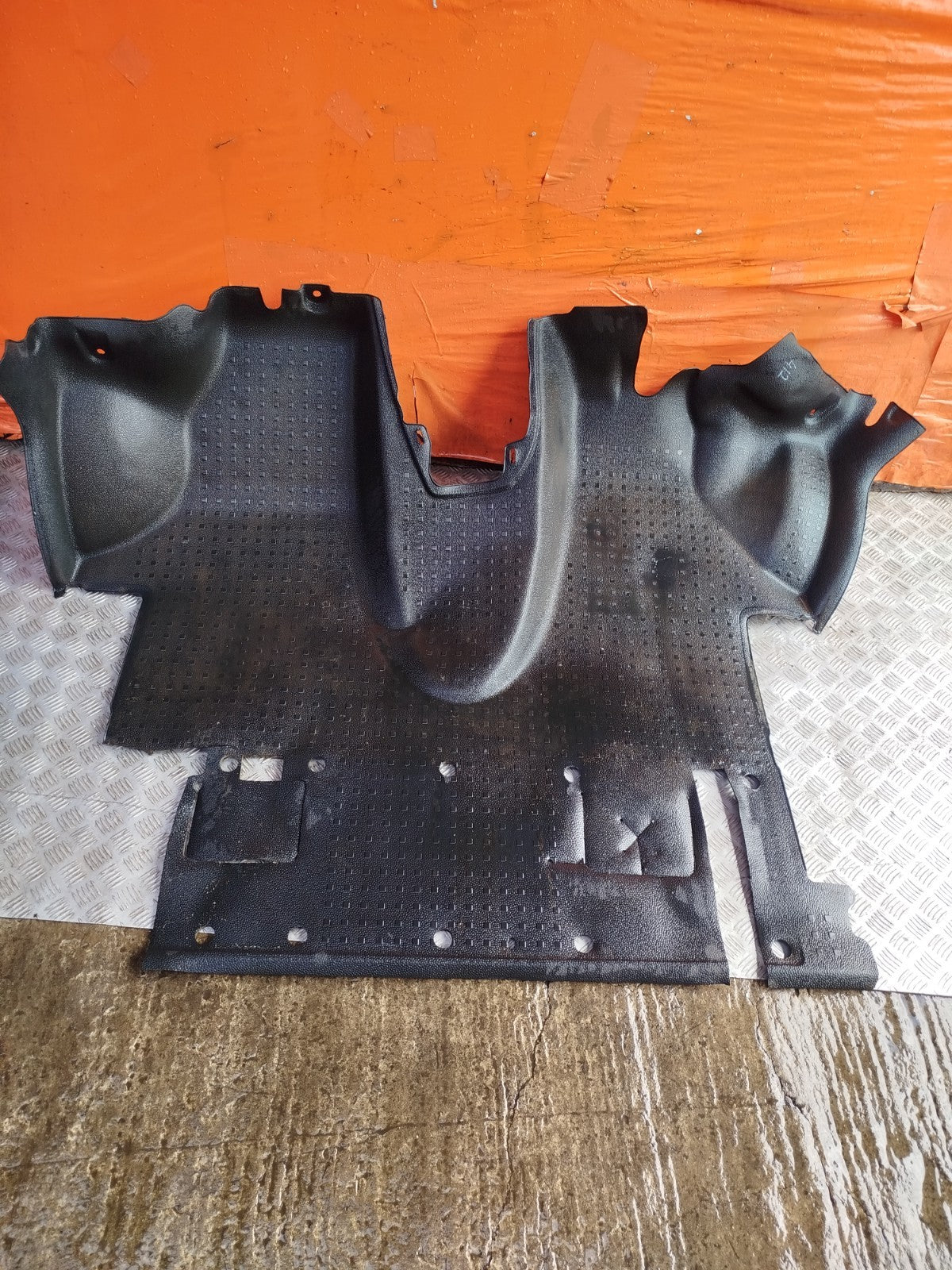 2021 VW Transporter T30 Passenger Left Side Floor Mat Cover 7L4863710 A412 - Image 2