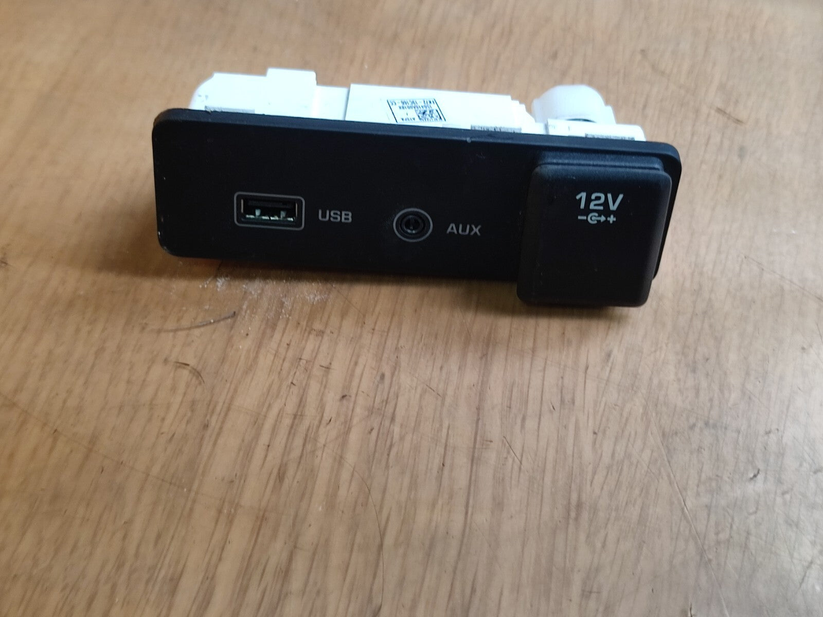✅2015 LAND ROVER DISCOVERY SPORT L550 USB SOCKET PORT FK7219C166CC + WARRANTY - Image 8