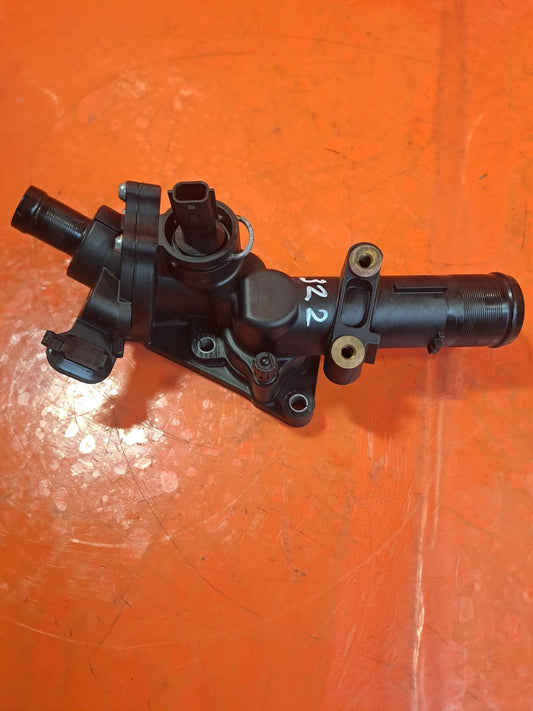 ✅2017 NISSAN JUKE TEKNA F15 THERMOSTAT HOUSING 110602770R + WARRANTY A322 - Image 1