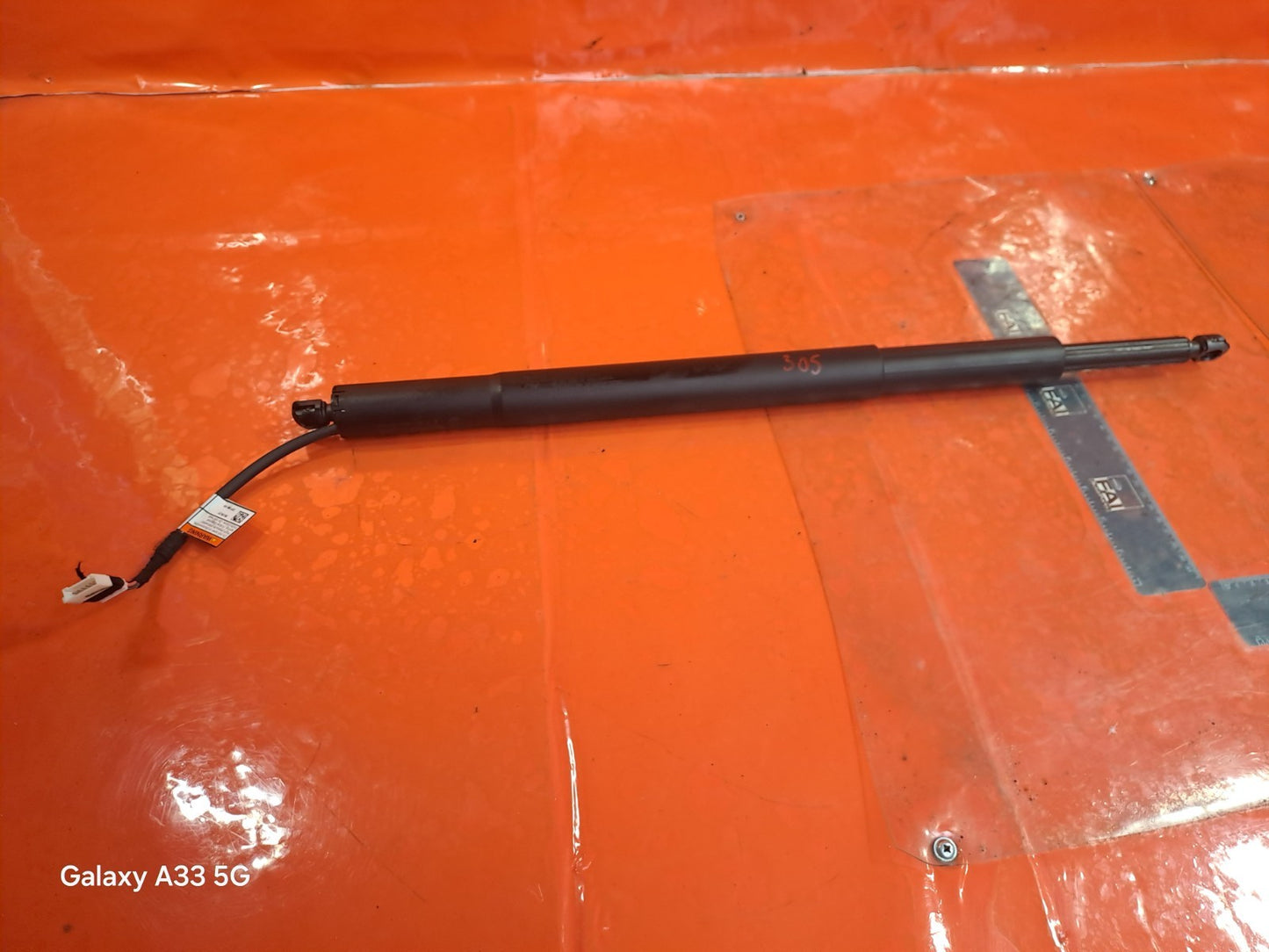 ✅BMW 330E G21 2.0 PETROL 2022 LEFT OR RIGHT TAILGATE GAS STRUT 7453413 Warranty - Image 1