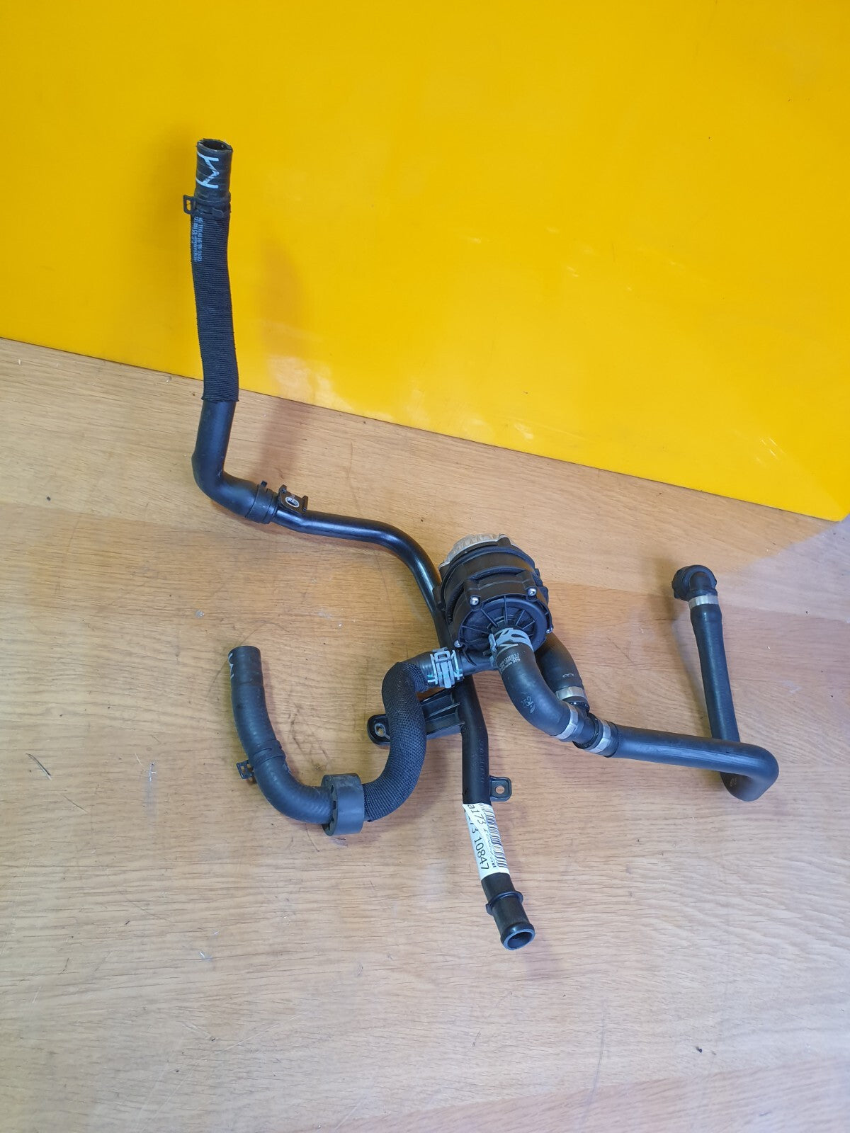 ebay-src:https://i.ebayimg.com/00/s/mtywmfgxmjaw/z/pigaaoswrwdmaf1h/$_57.jpg