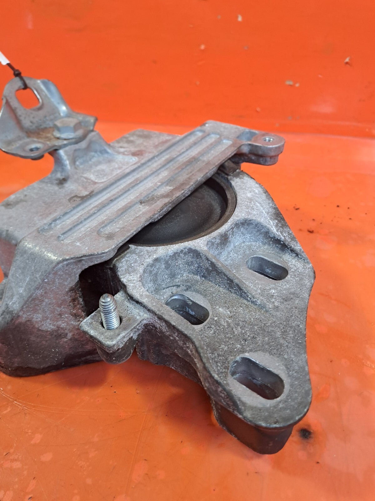 ✅2019 MERCEDES A CLASS W177 ENGINE MOUNT LEFT A2472402100 + WARRANTY A260 - Image 4