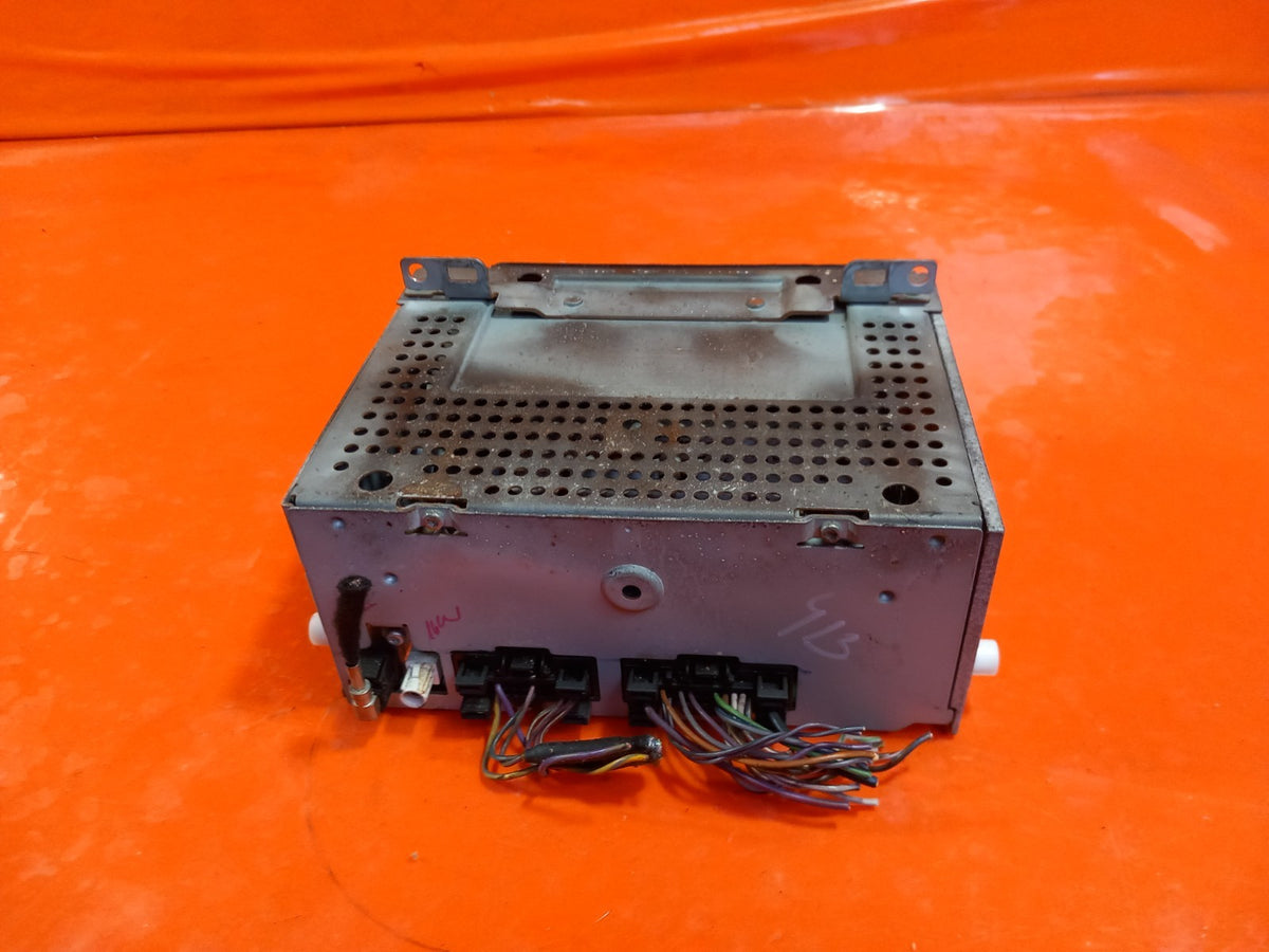 ebay-src:https://i.ebayimg.com/00/s/mtiwmfgxnjaw/z/57waaesweazqzkca/$_57.jpg