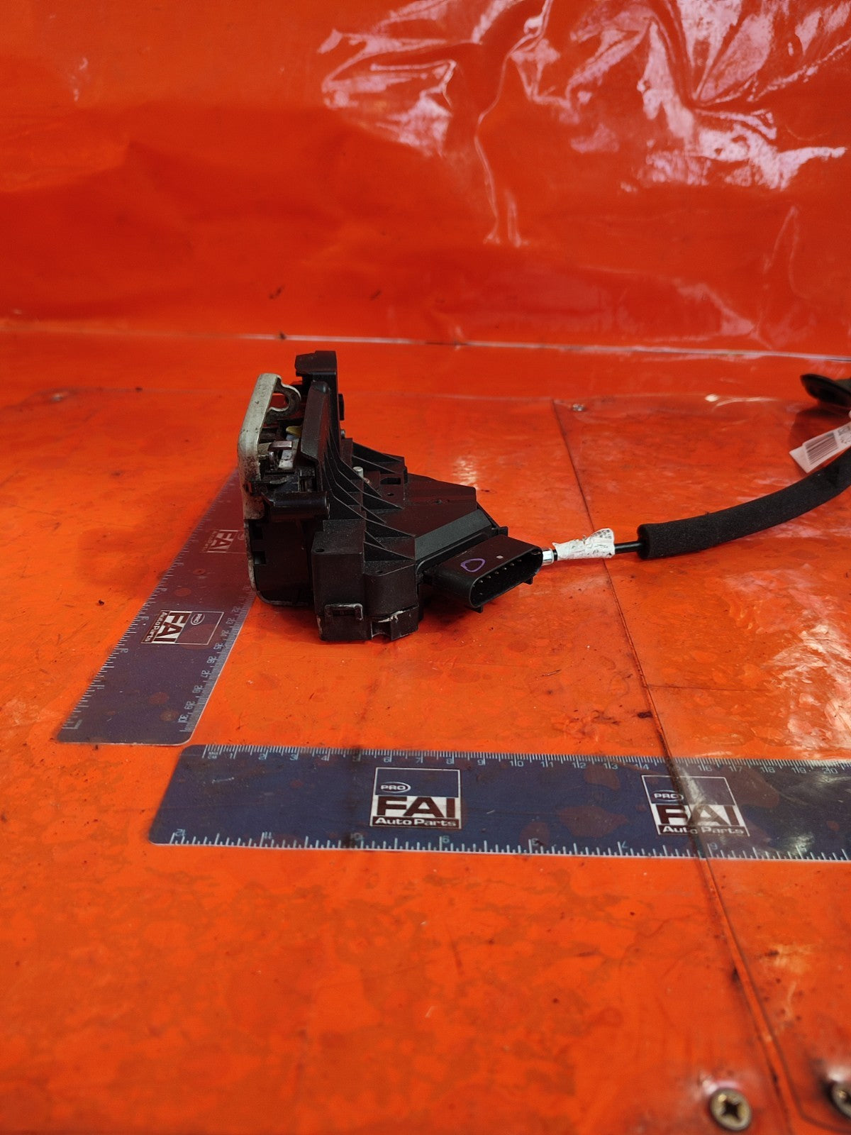 ✅FORD GALAXY ZETEC 2.0 DIESEL 2018 FRONT RIGHT DOOR LOCK EM2AU21812CD A301 - Image 5