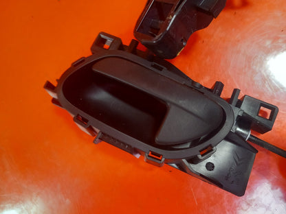 ✅2020 Vauxhall Vivaro 2900 Front Left Door Lock Mech PSA084142 + Warranty A380 - Image 10