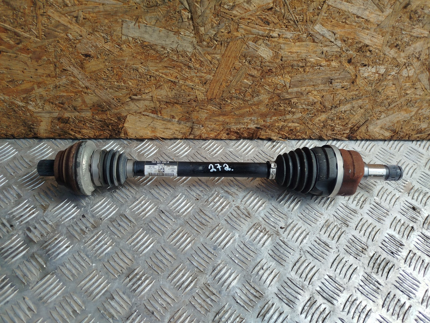 ✅CUPRA BORN V2 Ev 2023 REAR LEFT DRIVESHAFT 1EA501203G Warranty A272 - Image 1