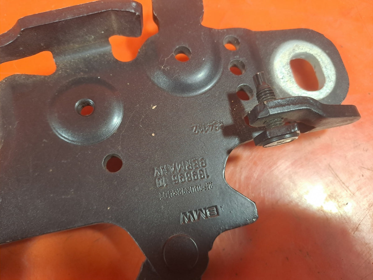 ebay-src:https://i.ebayimg.com/00/s/mtiwmfgxnjaw/z/vxqaaeswzf9qht-2/$_57.jpg