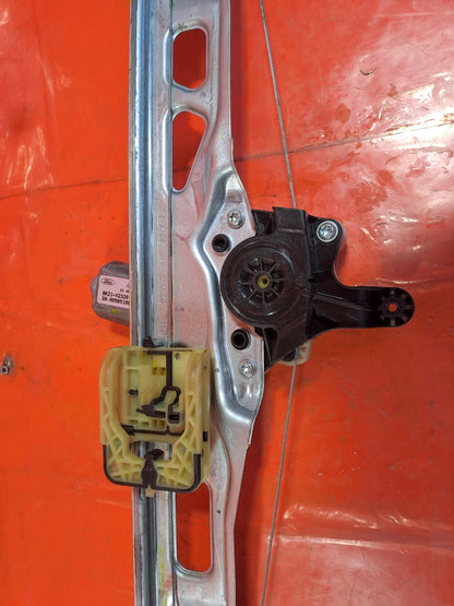 ✅Ford Tourneo Custom 2.0 Diesel 2017 Front Left Window Regulator & Motor A359 - Image 8