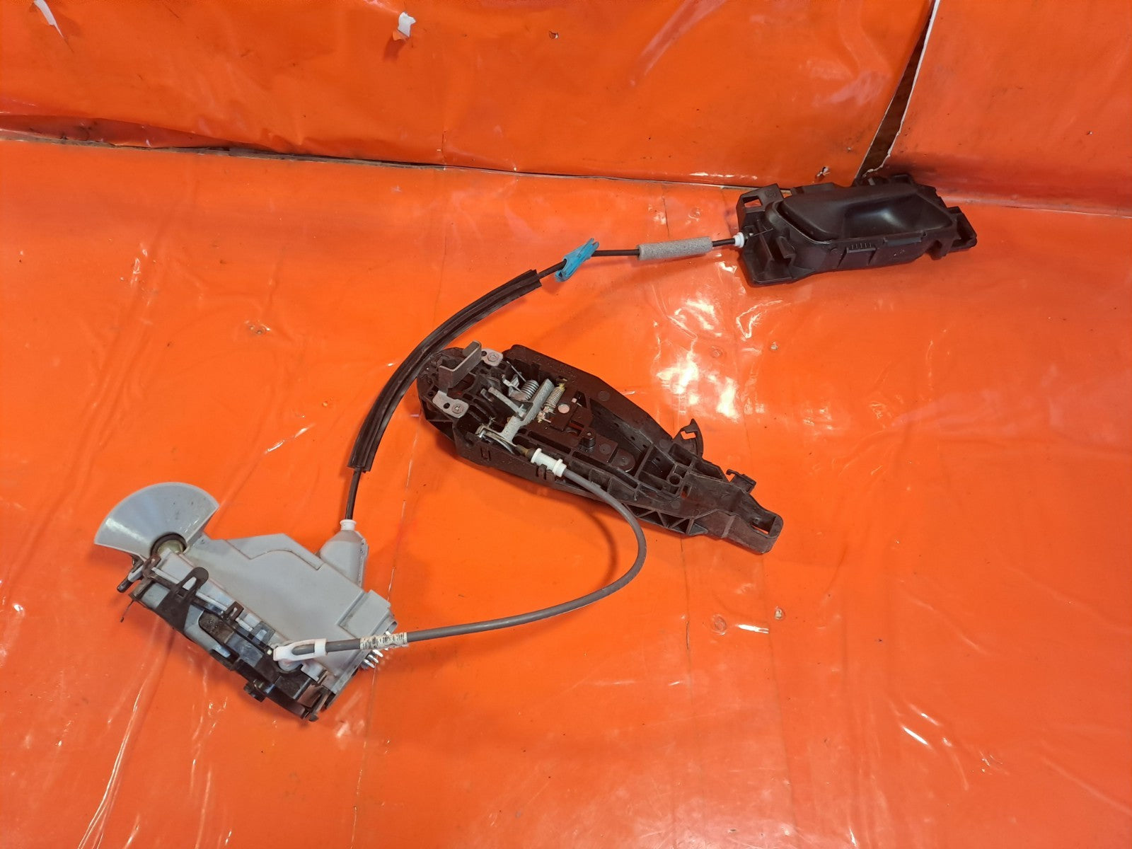✅Citroen Berlingo 650 1.5 Diesel 2020 Front Right Door Lock 16943583 9819743877  - Image 2