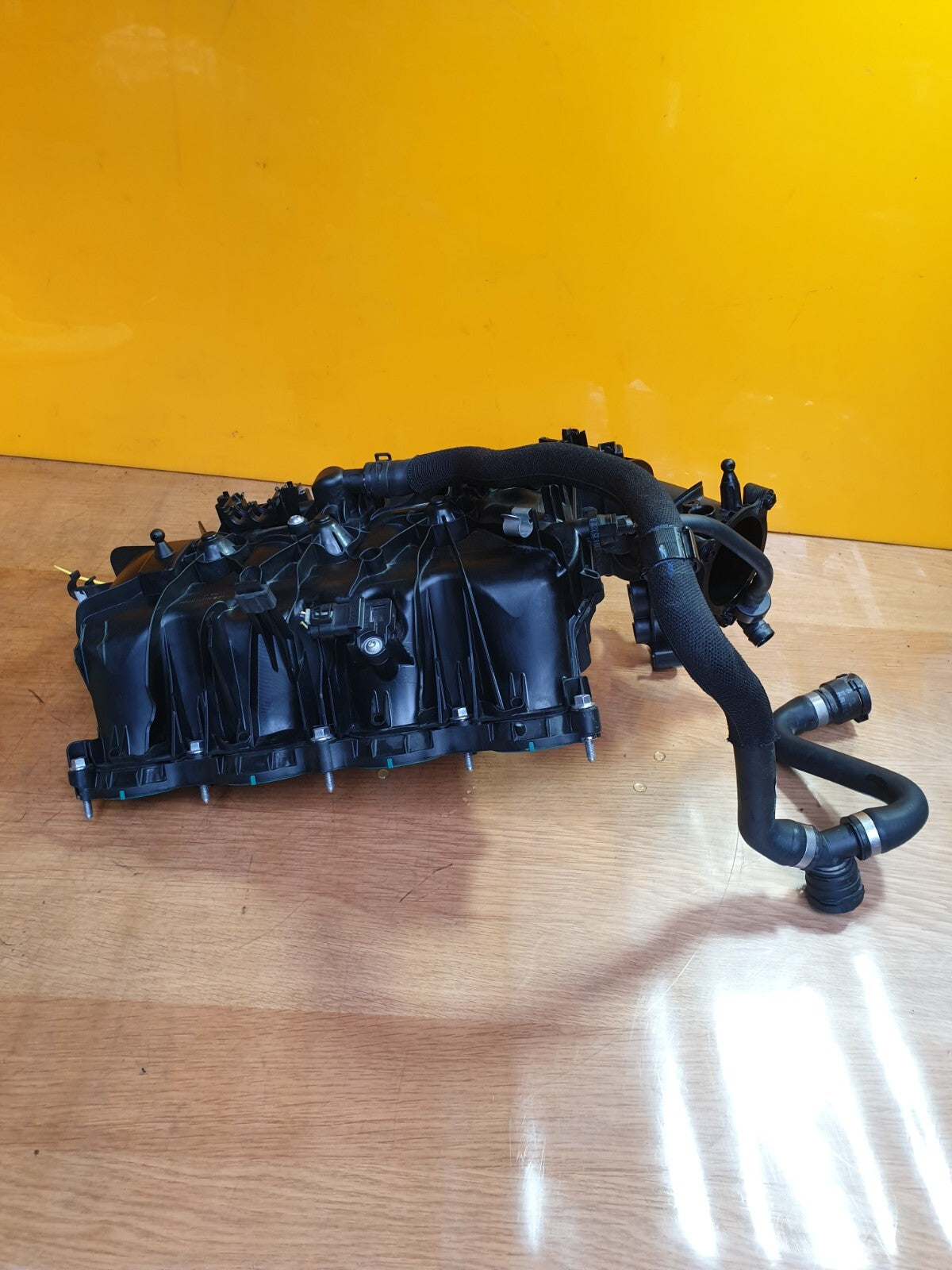 ✅2023 BMW Z4 G29 SDRIVE20i 2.0P INLET INTAKE MANIFOLD 8647975 + WARRANTY A171 - Image 4