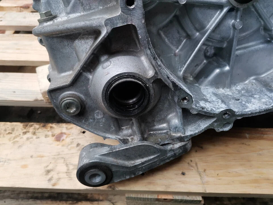 ✅TOYOTA COROLLA E210 2022 1.8 PETROL HYBRID GEARBOX P2050522 A012 - Image 7