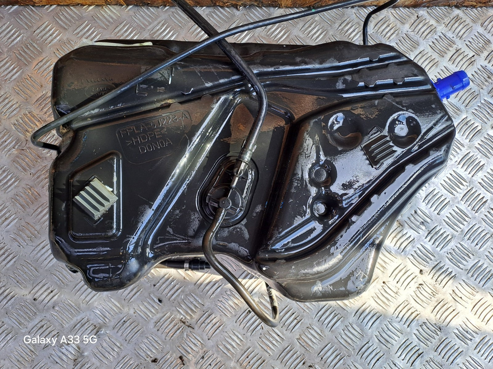 ✅RANGE ROVER SPORT L494 3.0D ADBLUE TANK RESERVOIR FPLA-5J228-A + WARRANTY xAA - Image 9