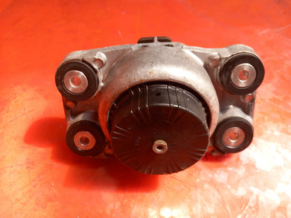 2025 Land Rover Defender L663 Engine Mount  M8B2-6A003-AA Warranty A396 - Image 9