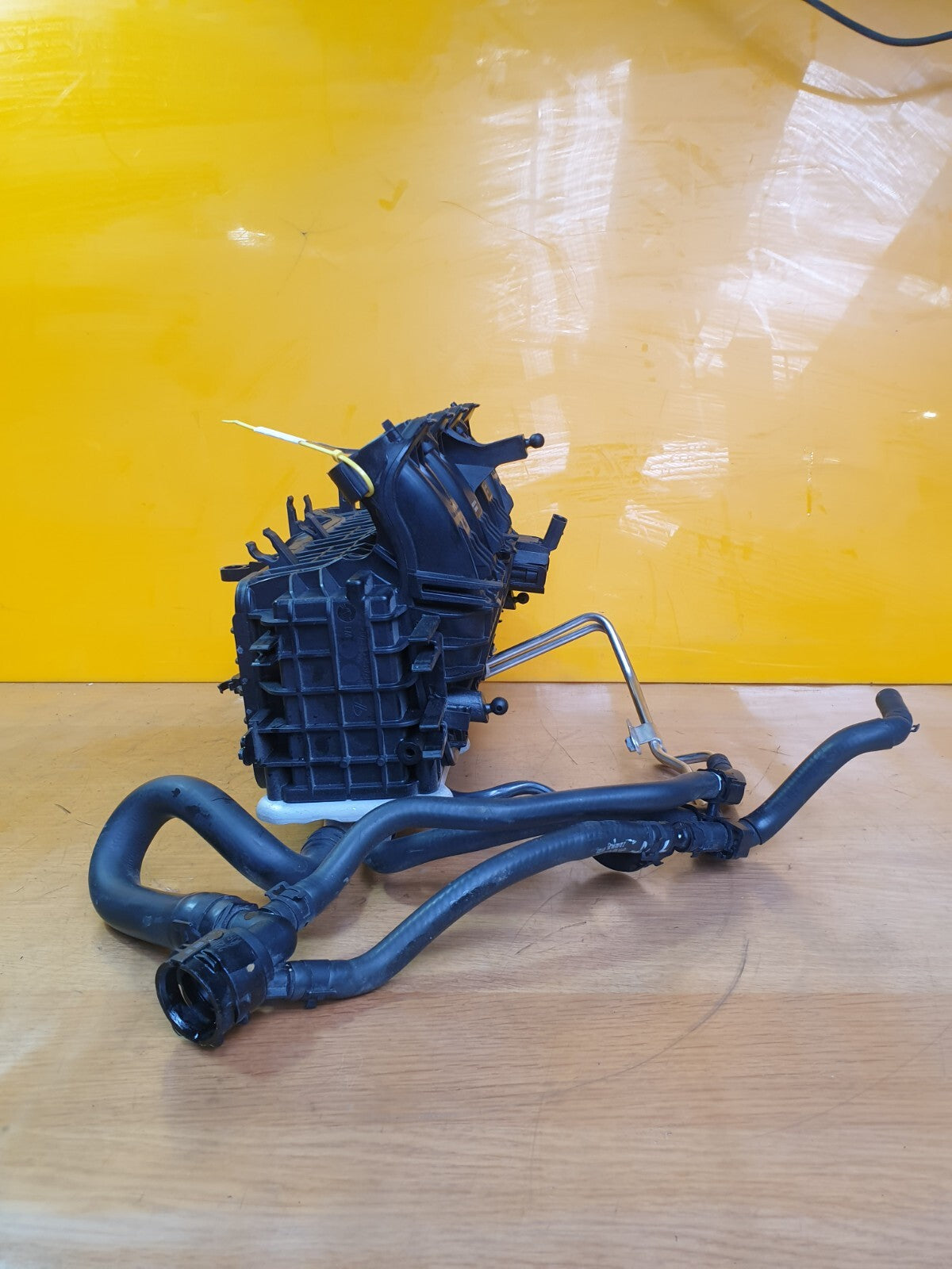 ebay-src:https://i.ebayimg.com/00/s/mtywmfgxmjaw/z/-ymaaoswzhtmau7j/$_57.jpg