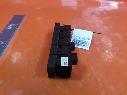 SKODA OCTAVIA MK3 1.4 PETROL 2018 PARKING ASSIST AUTO STOP START SWITCH PANEL - Image 5