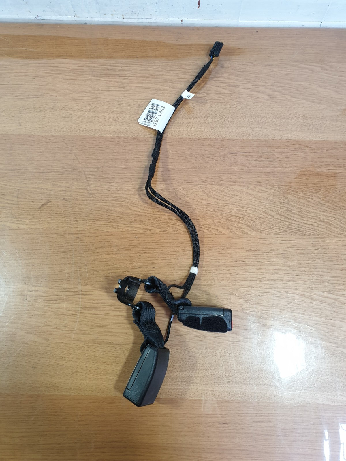 ✅2020 PEUGEOT 208 ALLURE EV REAR TWIN DOUBLE SEAT BELT BUCKLE 640351200C A197 - Image 2