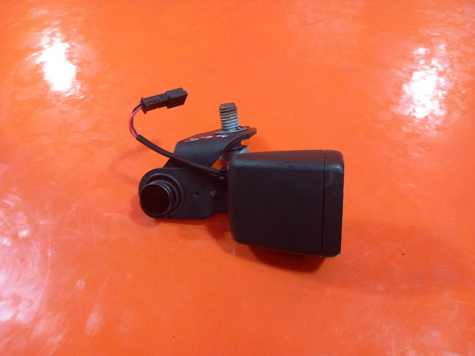 BMW F40 116D 1.5 Diesel 2021 Rear Left Seat Buckle 7456285 Warranty A365 - Image 2